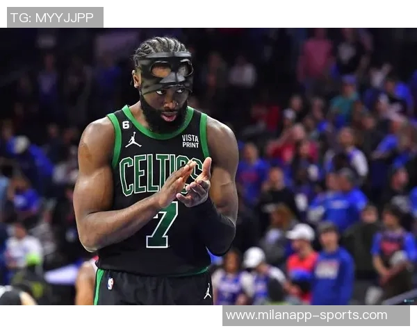 史蒂文斯赞杰伦布朗领导力出色强调球队需持续专注提升自我 史蒂文斯赞杰伦布朗领导力出色强调球队需持续专注提升自我