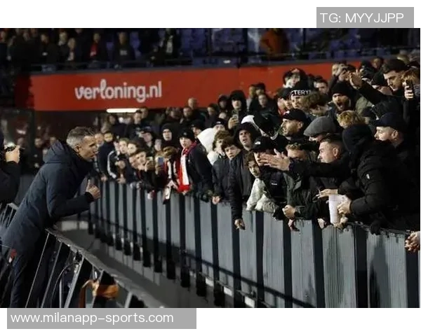 克罗宁执教多年未能带队进季后赛球迷呼吁更换主帅引发热议