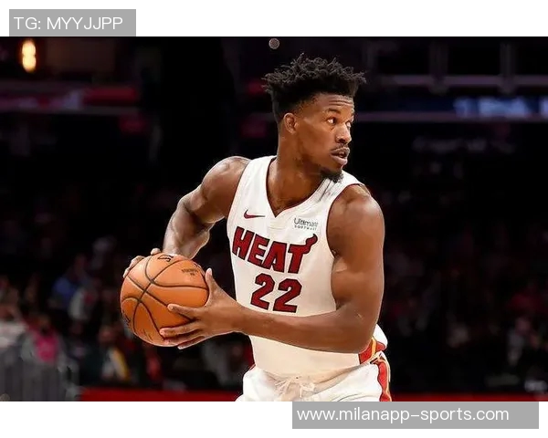 张佳玮分析勇士战术转变与巴特勒的多面手能力