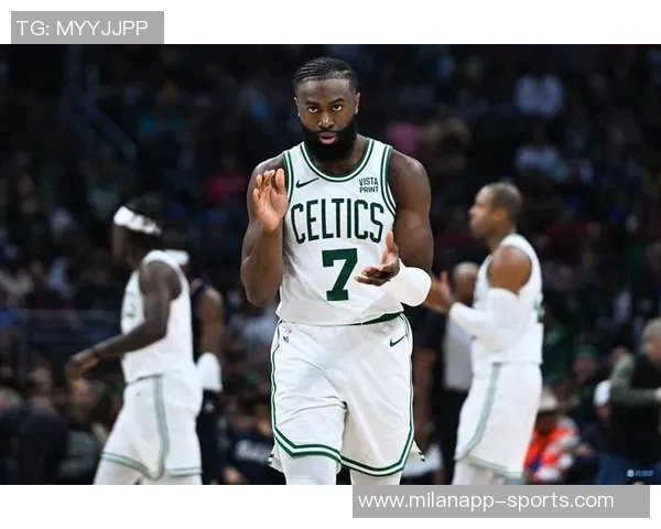 杰伦布朗主动请缨防守小卡背后的勇气与决心解析