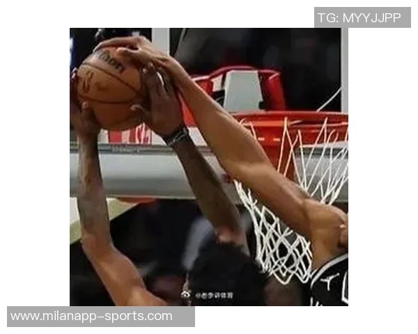 字母哥半场表现抢眼贡献10分4板5助频繁强攻制造犯规罚球命中率高 字母哥半场表现抢眼贡献10分4板5助频繁强攻制造犯规罚球命中率高